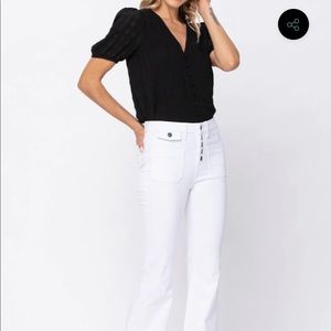 FARRAH HIGH RISE BUTTON FRONT WHITE FLARE JEANS (Judy Blue)
